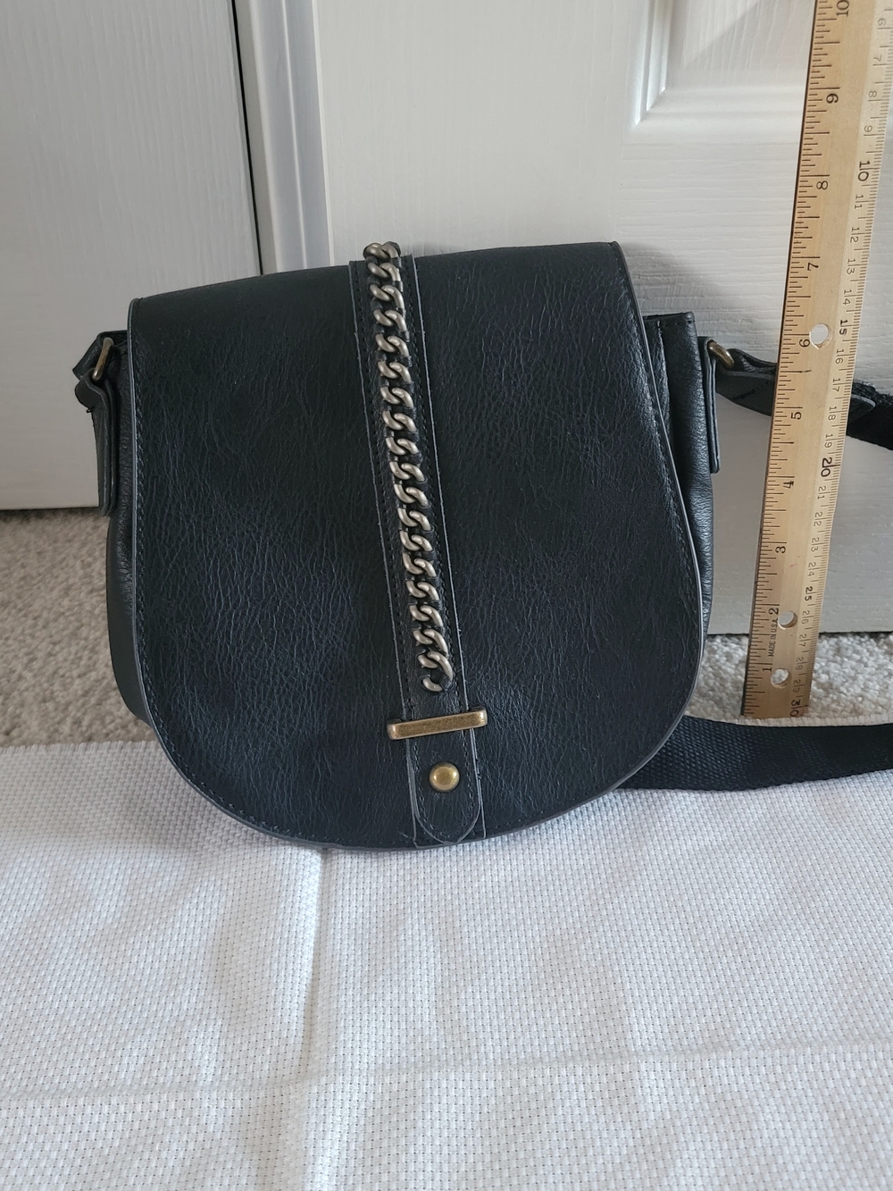 Black Leather Crossbody Bag with Chain Detail - Women's Shoulder Bag
